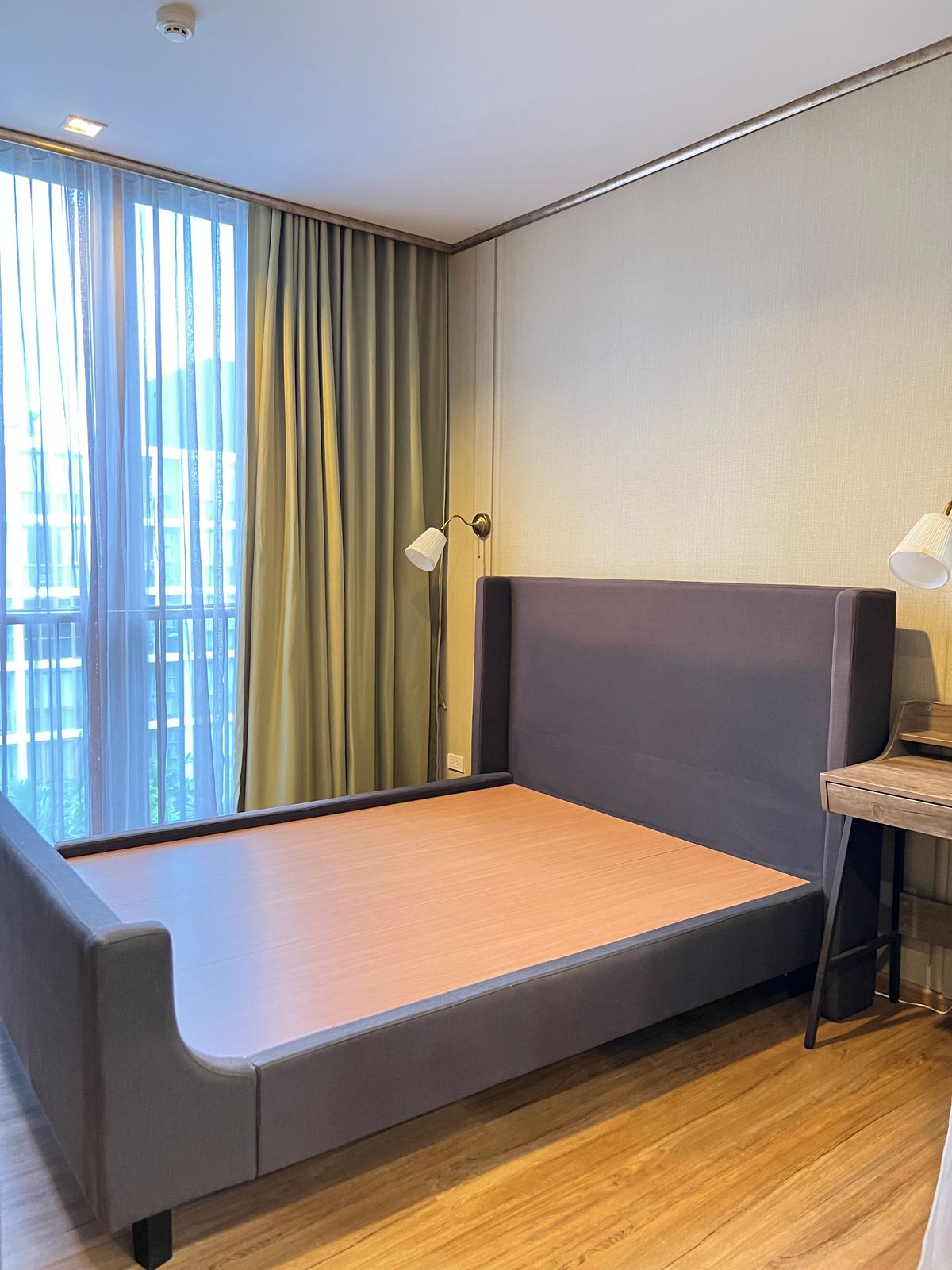 ขายคอนโดอ่อนนุช อุดมสุข : SALE by Owner!! Hasu HAUS (Low Rise Condo by Sansiri)