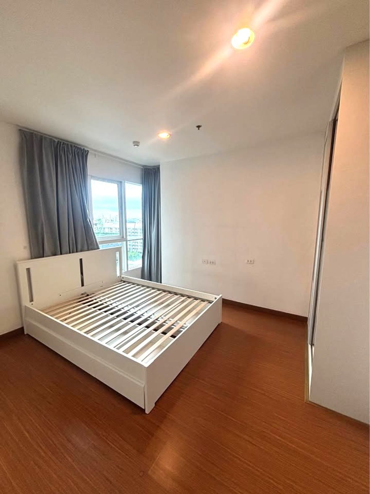 ขายคอนโดอ่อนนุช อุดมสุข : ขาย Diamond Sukhumvit Onnut 2B2B 60ตรม ชั้น10 ราคา 4.79ลบ [NCs250809]