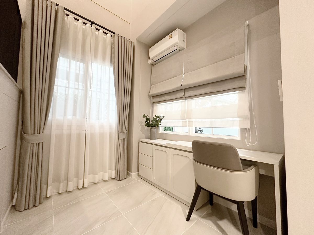 ให้เช่าบ้านบางนา แบริ่ง ลาซาล : 🏡 House for Rent | Chaiyapruek Bangna Km.15  ✨ บ้านหน้าสวน บรรยากาศร่มรื่น พร้อมเข้าอยู่ทันที ✨ 💰 ค่าเช่า: 90,000 บาท/เดือน