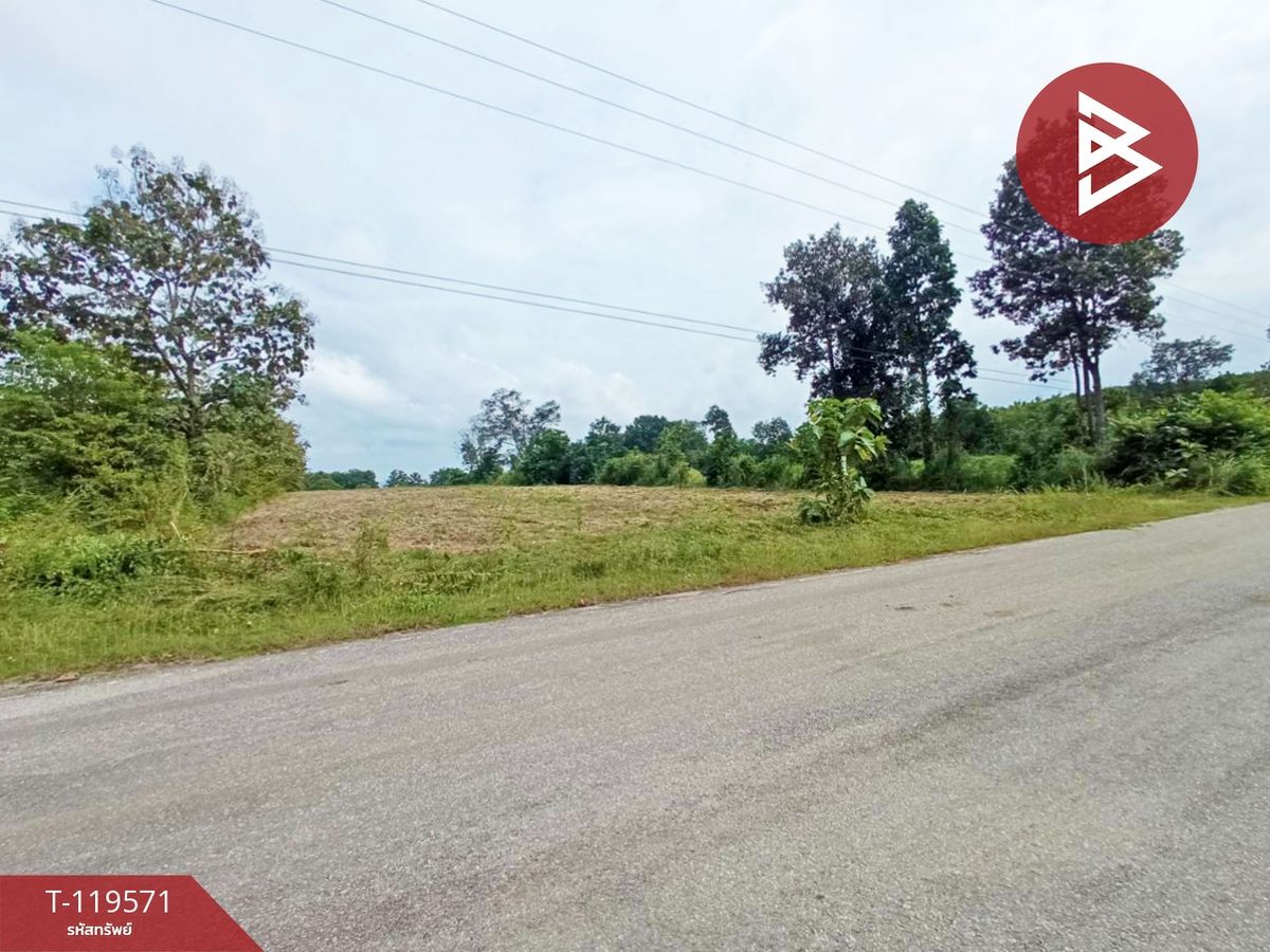 For SaleLandLampang : Land for sale in an area of ​​6 rai 10 sq.w. Nikom Phatthana Lampang