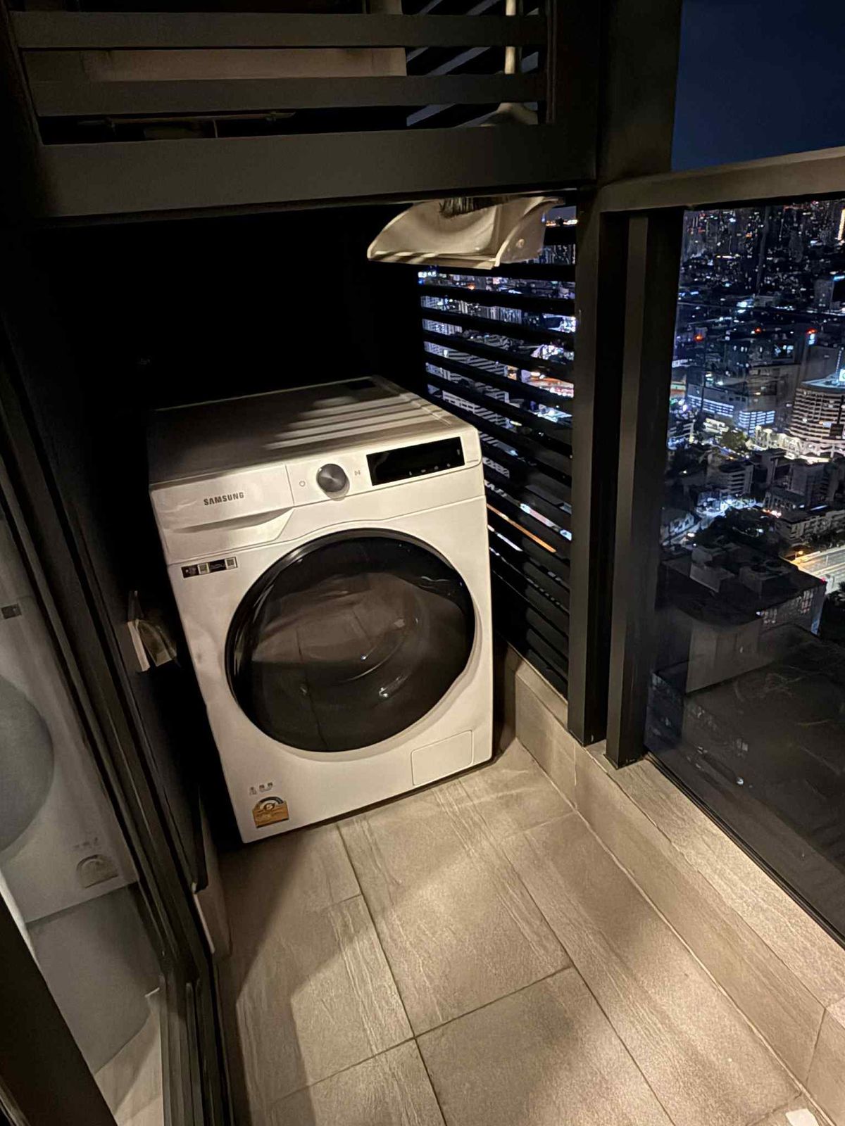 ให้เช่าคอนโดพระราม 9 เพชรบุรีตัดใหม่ RCA : ให้เช่า ✨ One9Five Asoke - Rama 9 ✨ เฟอร์นิเจอร์ และ เครื่องใช้ไฟฟ้าครบ ใกล้ MRT พระราม 9