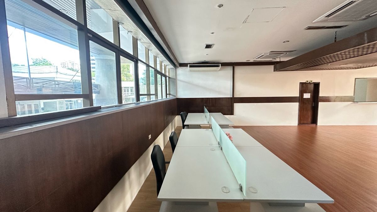 ให้เช่าร้านค้า/ตลาดนัดสุขุมวิท อโศก ทองหล่อ : 🏢 ให้เช่าพื้นที่ 150 ตร.ม. โซนทองหล่อเหมาะสำหรับ ร้านเสริมสวย | สปา | คลินิก | โรงเรียนสอนพิเศษ