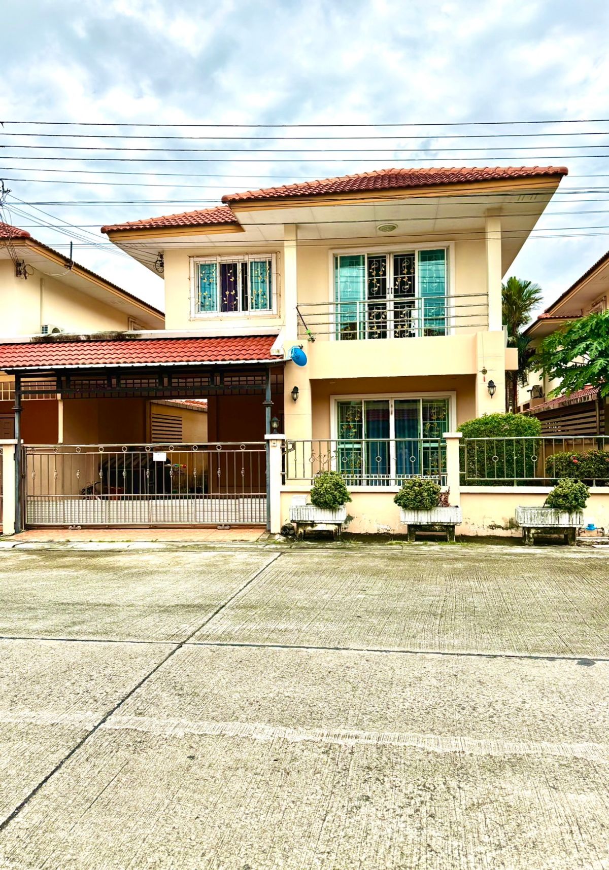 ให้เช่าบางนา แบริ่ง ลาซาล : 🏡BN062 ให้เช่าบ้านแฝดหลังใหญ่ ใกล้ Mega Bangna 🏡.  หมู่บ้านหมู่บ้านสุริยาเพอร์เฟค 1 (ถ.บัวนครินทร์)  (ENG Below 🇬🇧 | 简中在下方 🇨🇳)