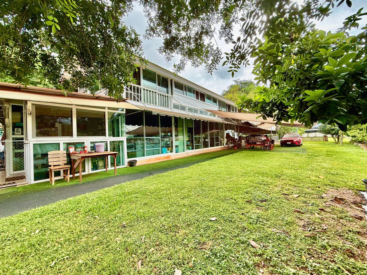 For SaleLandPak Chong KhaoYai : Land for sale with vineyard, rose garden, Klang Dong, along Mittraphap Road, 14 rai