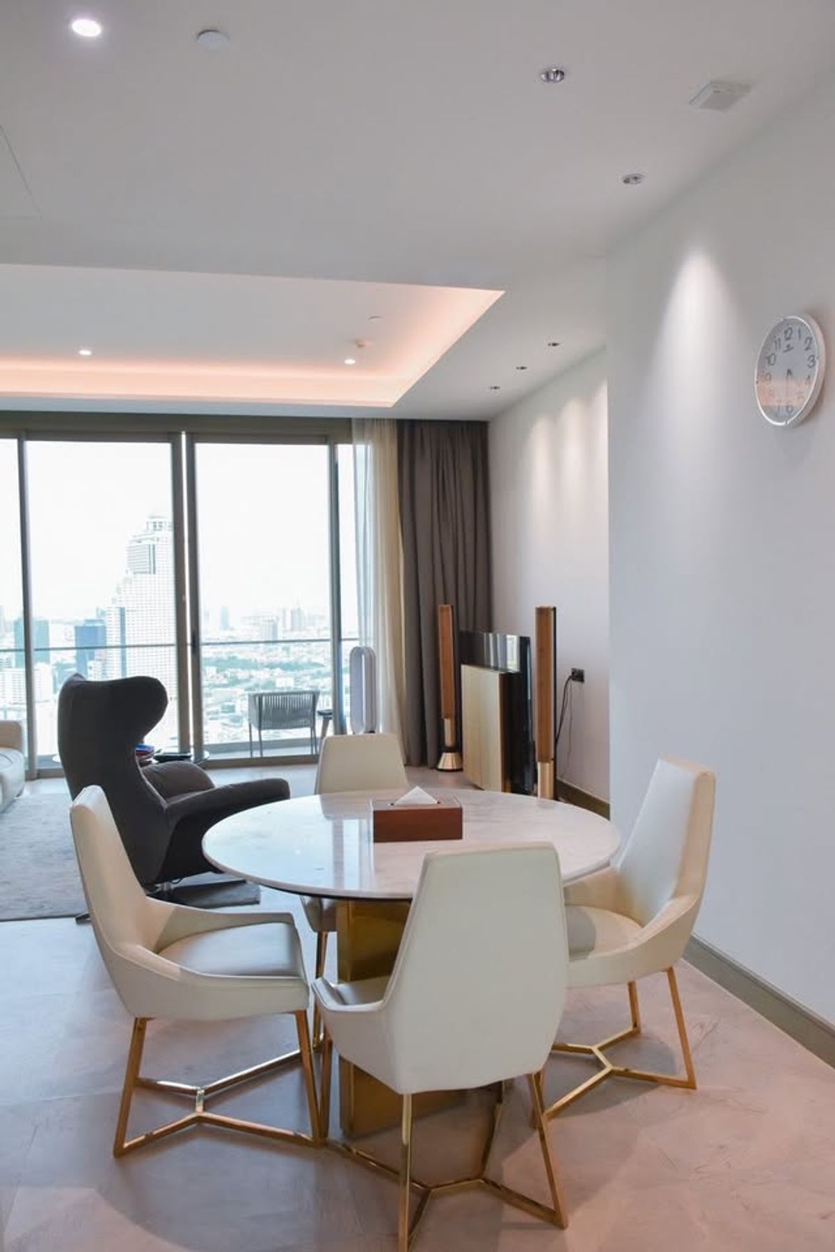For RentCondoWongwianyai, Charoennakor : Rent The Residence At Mandarin Oriental, Bangkok Furniture Near the Golden Line, Khlong San Station
