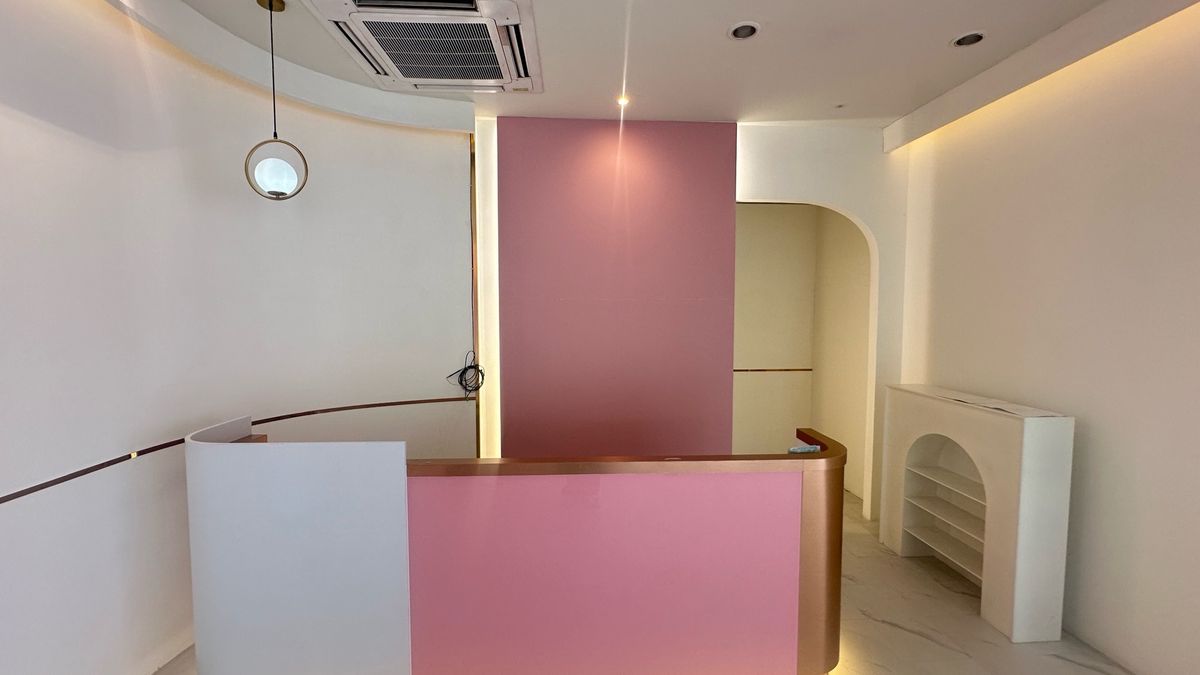 ให้เช่าร้านค้า/ตลาดนัดสุขุมวิท อโศก ทองหล่อ : 🏢 ให้เช่าพื้นที่ 150 ตร.ม. โซนทองหล่อเหมาะสำหรับ ร้านเสริมสวย | สปา | คลินิก