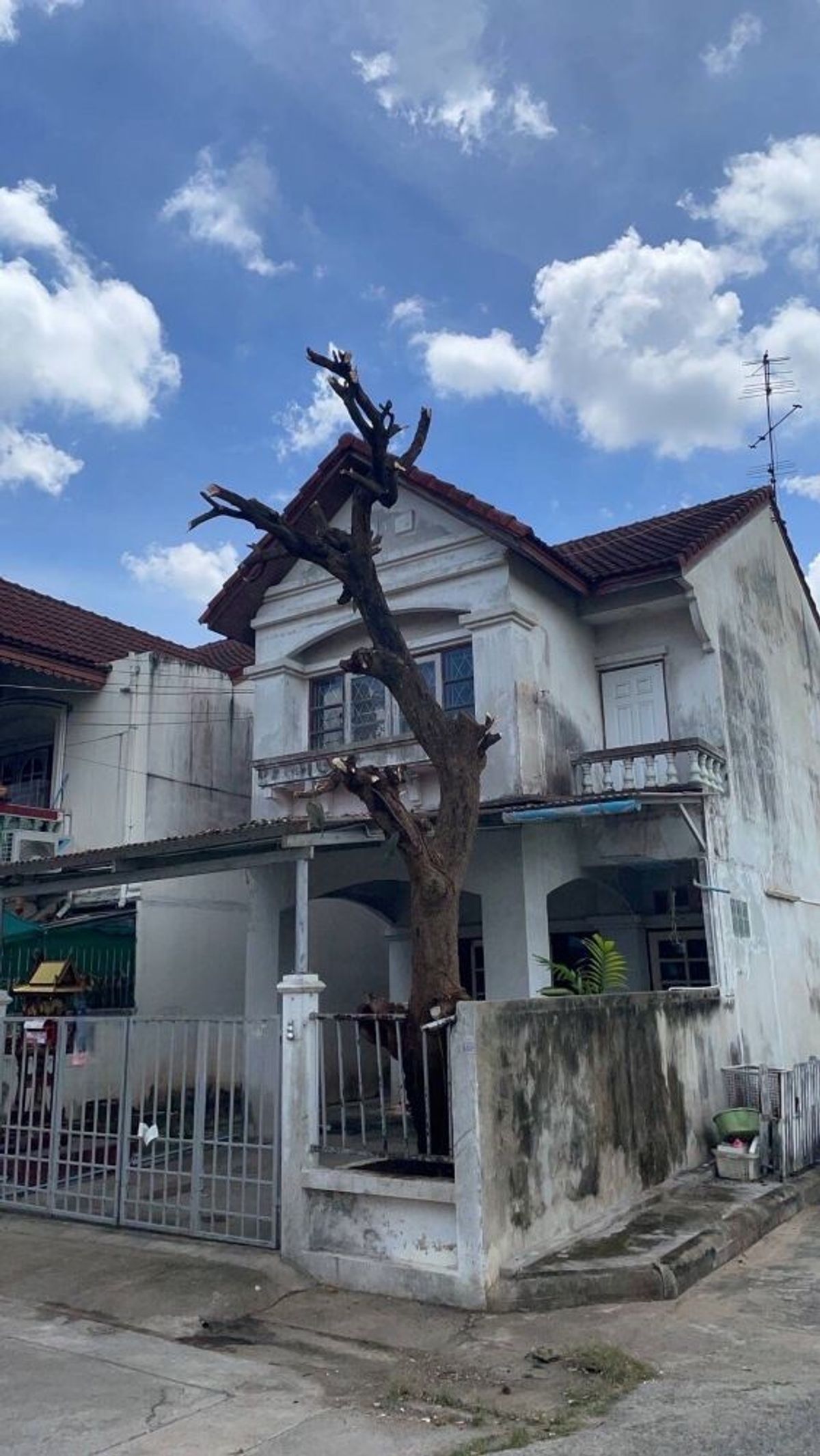 ขายบ้านบางแค เพชรเกษม : ขายบ้านเดี่ยวหลังมุม หมู่บ้านวรนุช เพชรเกษม 68 แยก 31 ทำเลดี เดินทางสะดวก ใกล้ MRT บางแค