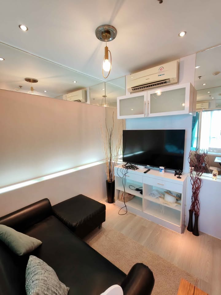 For RentCondoRatchadapisek, Huaikwang, Suttisan : 🔥Urgent for rent🔥Life @ Ratchada, next to MRT Huai Khwang, fully furnished, ready to move in