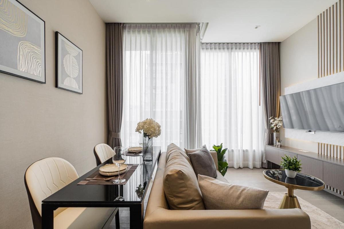 For RentCondoSukhumvit, Asoke, Thonglor : 🔥For urgent rent🔥 The Esse Asoke, a condo in the heart of Asoke, luxuriously decorated, fully furnished, ready to move in.
