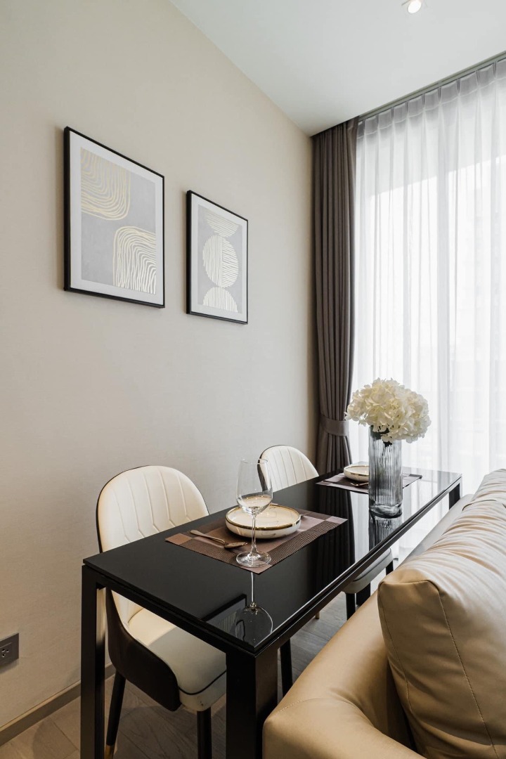 For RentCondoSukhumvit, Asoke, Thonglor : 🔥For urgent rent🔥 The Esse Asoke, a condo in the heart of Asoke, luxuriously decorated, fully furnished, ready to move in.