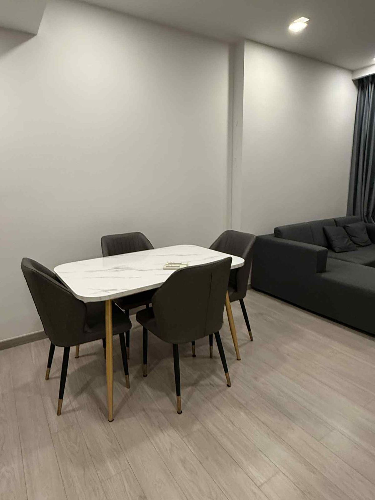 ให้เช่าคอนโดพระราม 9 เพชรบุรีตัดใหม่ RCA : ให้เช่า ✨ One9Five Asoke - Rama 9 ✨ เฟอร์นิเจอร์ และ เครื่องใช้ไฟฟ้าครบ ใกล้ MRT พระราม 9