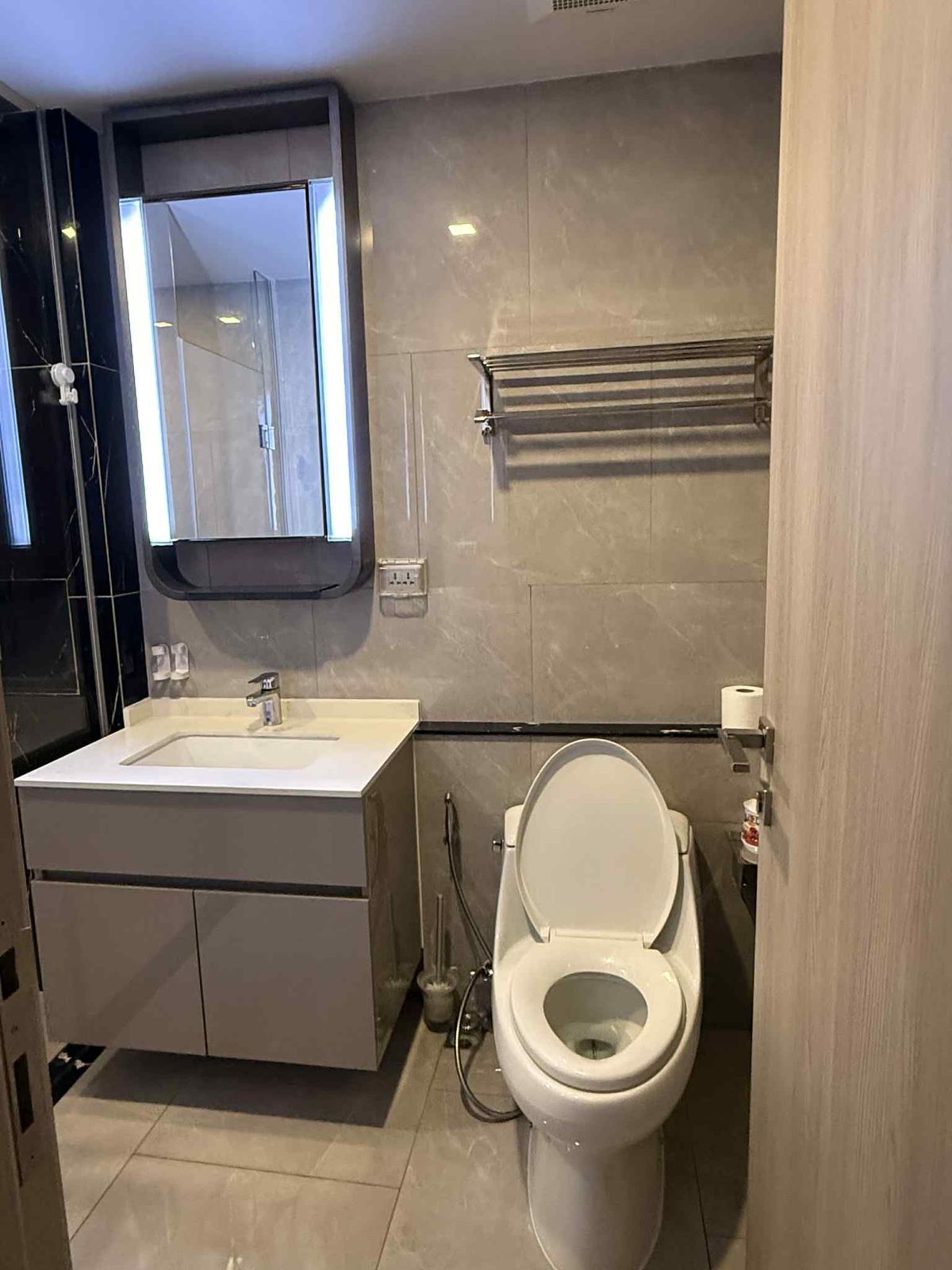 ให้เช่าคอนโดพระราม 9 เพชรบุรีตัดใหม่ RCA : ให้เช่า ✨ One9Five Asoke - Rama 9 ✨ เฟอร์นิเจอร์ และ เครื่องใช้ไฟฟ้าครบ ใกล้ MRT พระราม 9