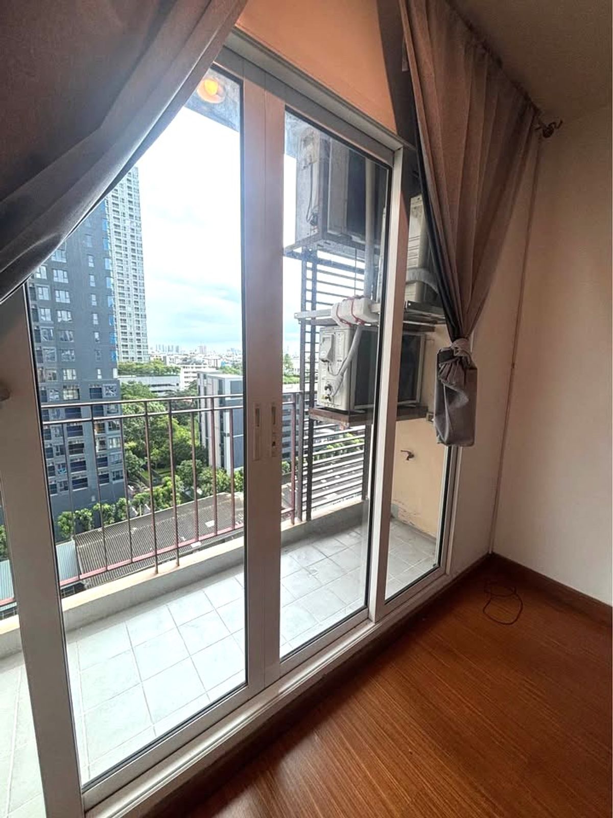 ขายคอนโดอ่อนนุช อุดมสุข : ขาย Diamond Sukhumvit Onnut 2B2B 60ตรม ชั้น10 ราคา 4.79ลบ [NCs250809]