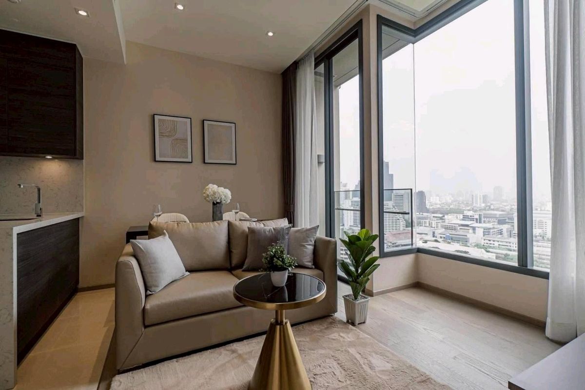ให้เช่าคอนโดสุขุมวิท อโศก ทองหล่อ : For Rent (The Esse Asoke )