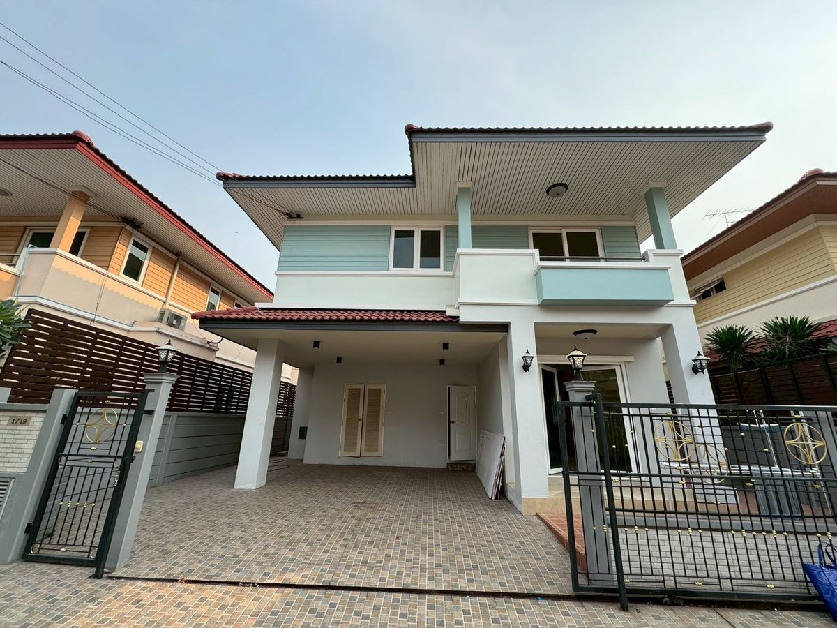 ขายบ้านลาดกระบัง สุวรรณภูมิ : บ้าน บ้านเดี่ยว 2 ชั้น ระเบียงสวน 4 ใกล้ เมกะบานาง เพียง 13 นาที พร้อมอยู่ เฉลิมพระเกียรติ ร 9 ซอย 28 กรุงเทพมหานคร