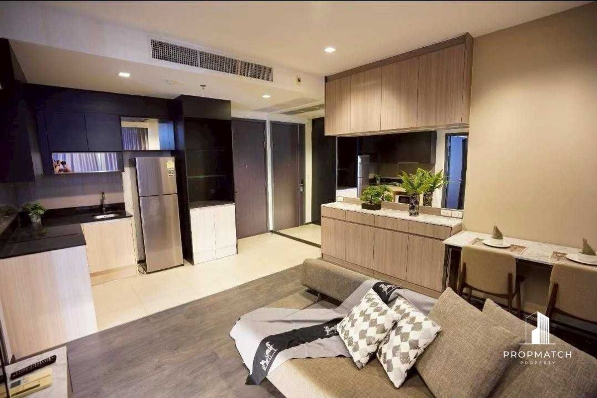 For RentCondoSukhumvit, Asoke, Thonglor : ✨flash deal ✨edge Sukhumvit 23 (1Bed 1Bath 42SQM). Completely decorated !! Only 32,000 baht per month Tel.0981315848 @PropMatch
