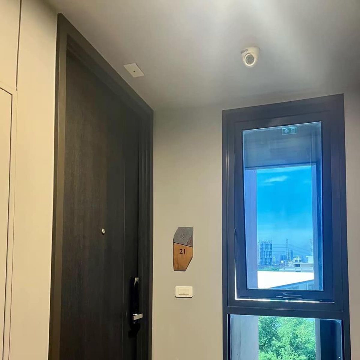 ขายคอนโดพระราม 9 เพชรบุรีตัดใหม่ RCA : ทิศใต้ลมดี ห้องมุมราคาดีมาก!!⭐The Base Garden พระราม9