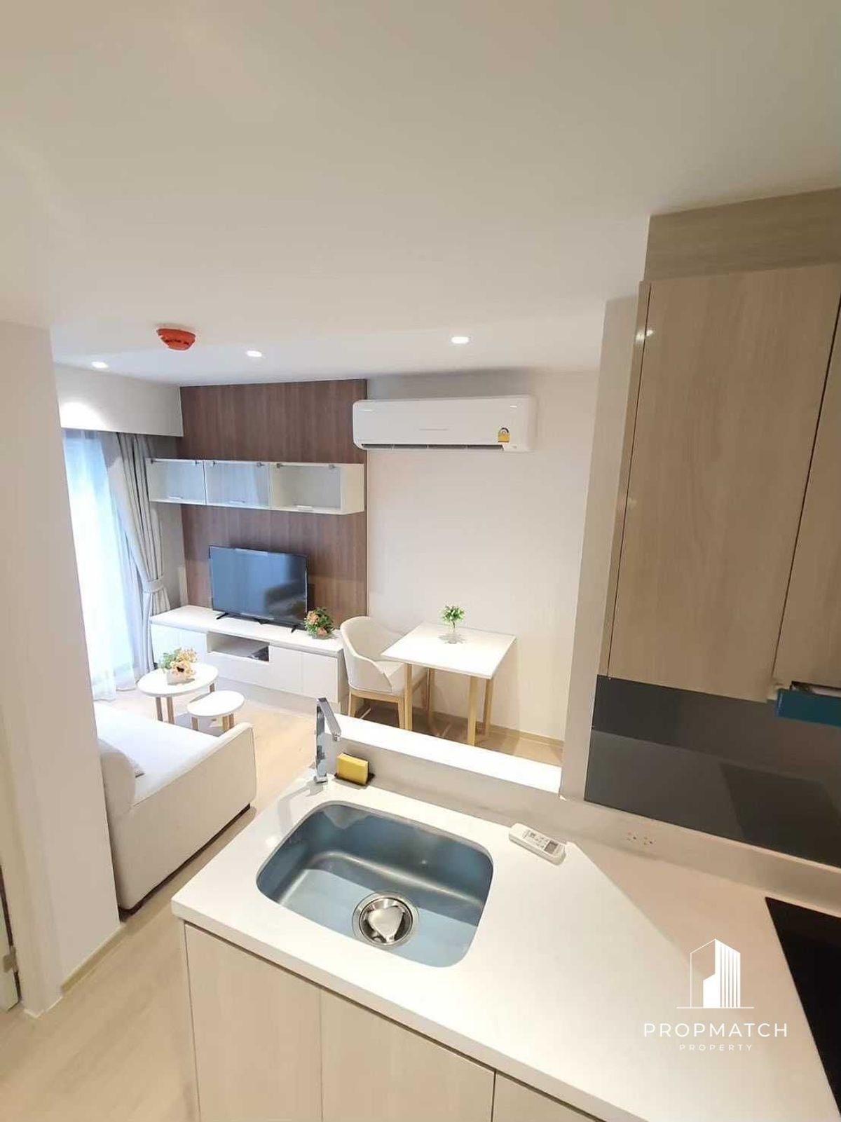 ให้เช่าคอนโดสุขุมวิท อโศก ทองหล่อ : ✨Flash Deal ✨Runesu Thonglor 5( 1Bed 1Bath 30SQM.) แต่งครบพร้อมอยู่ !! เพียง 25,000บาทต่อเดือน Tel.0981315848 @propmatch