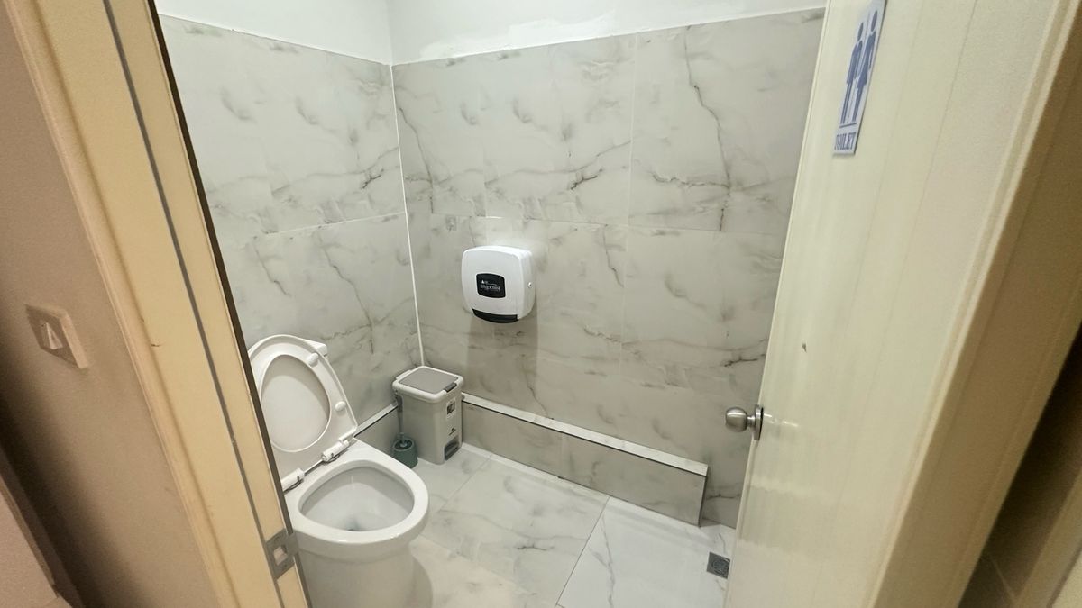 ให้เช่าร้านค้า/ตลาดนัดสุขุมวิท อโศก ทองหล่อ : 🏢 ให้เช่าพื้นที่ 150 ตร.ม. โซนทองหล่อเหมาะสำหรับ ร้านเสริมสวย | สปา | คลินิก