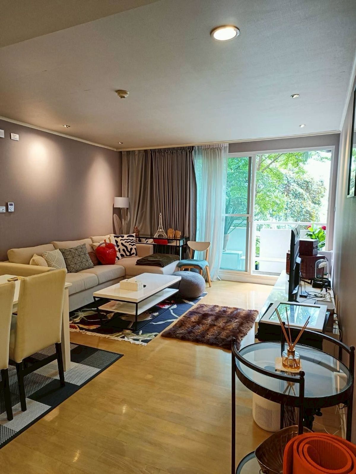 For RentCondoWitthayu, Chidlom, Langsuan, Ploenchit : LTH13031 - Condo for Rent Condo for rent at Baan Siri Ruedee Baan Siri Ruedee Size 62.3 SQM. 1 Bath Near BTS Phloen Chit Only 37K/Month