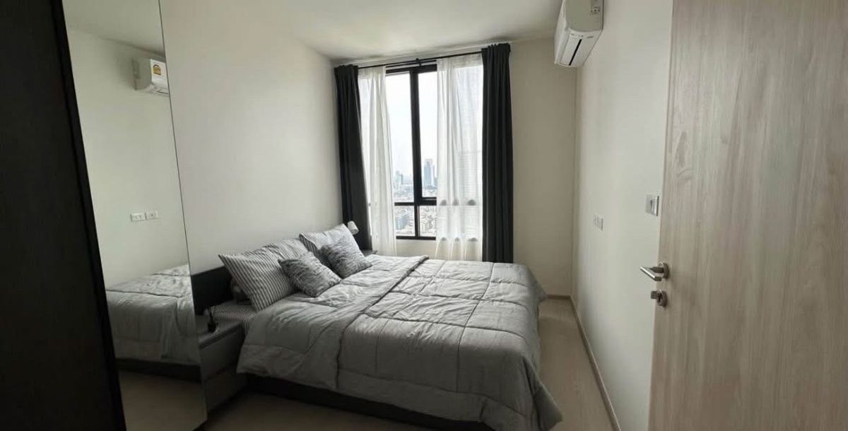 For RentCondoLadprao, Central Ladprao : 🎓🎓 Nue Noble Ratchada-Ladprao, beautiful room, full air conditioner, cool air, ready to move in. 🤩