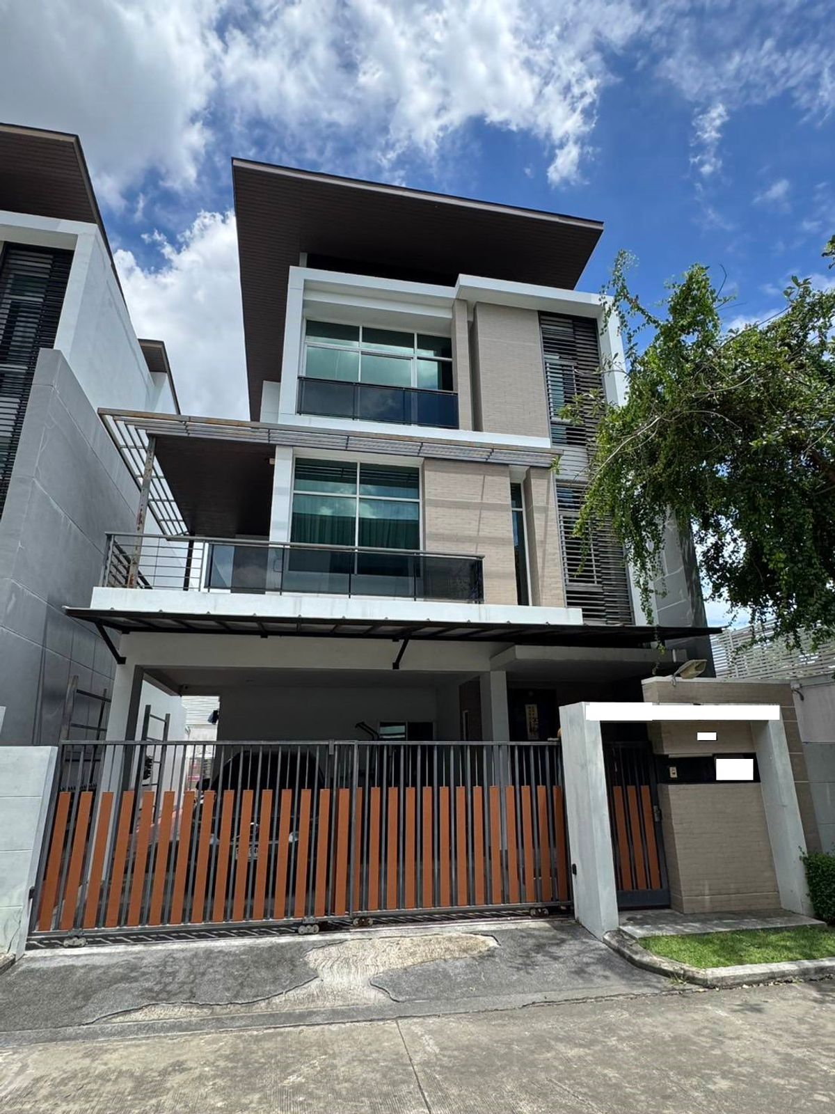 For SaleHousePattanakan, Srinakarin : 44.6 Sq. 3 bedrooms, 3 water houses, 3-storey house, Nava Beyond, Rama 9-Ramkhamhaeng