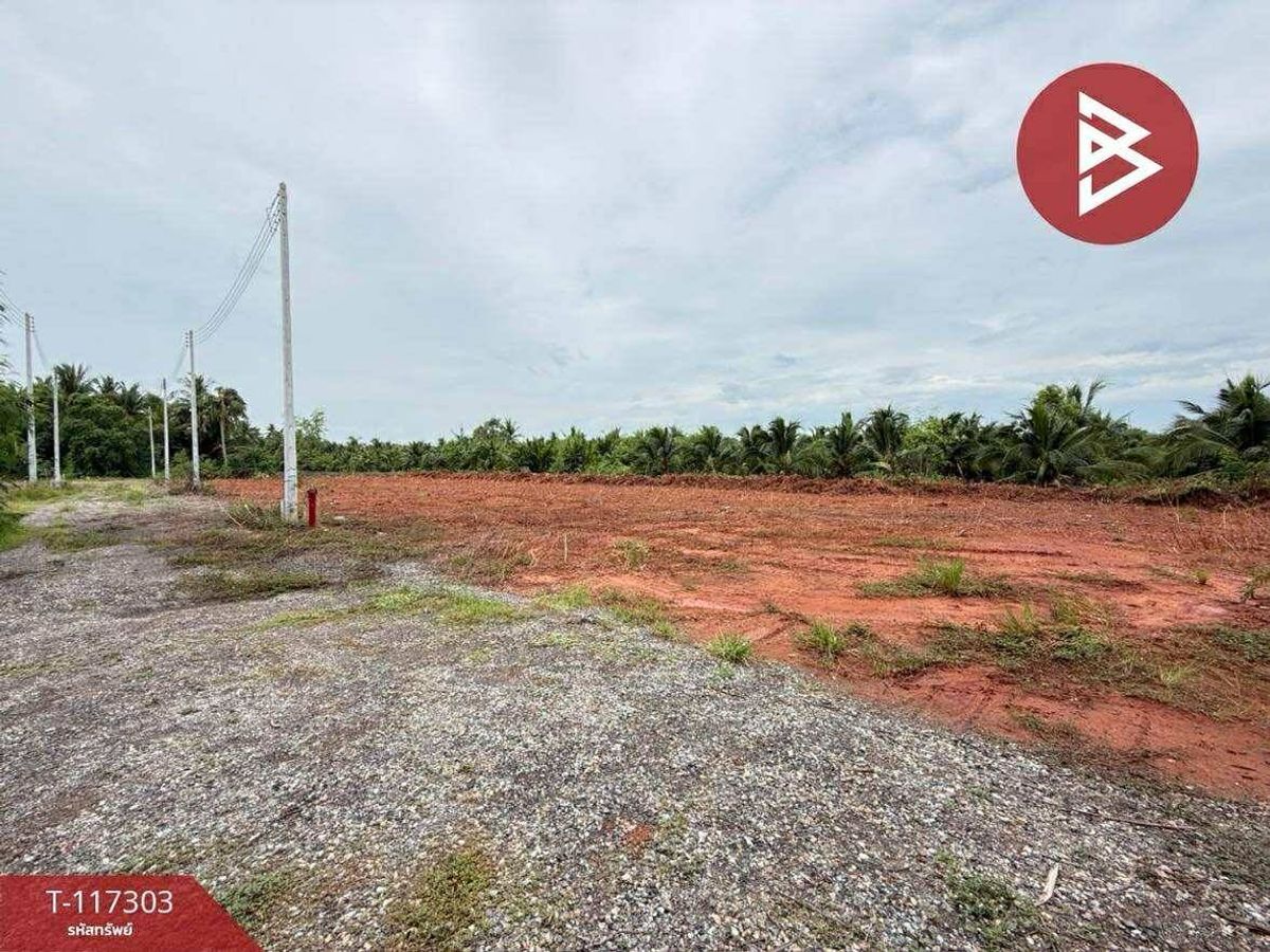 For SaleLandSamut Songkhram : Cut the mind, sell, lose !! The land is adjacent to the Jake Thom Canal.