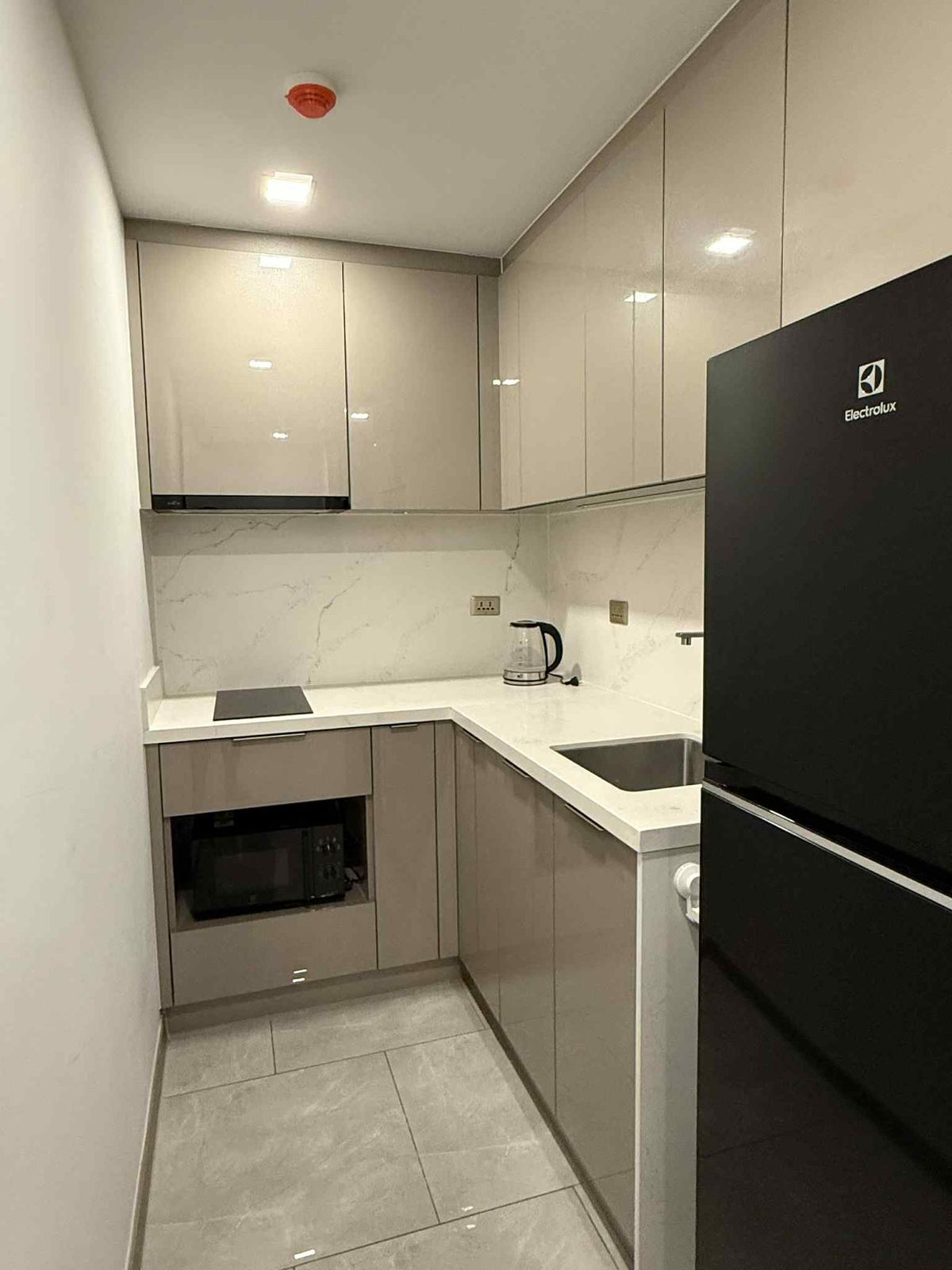 ให้เช่าคอนโดพระราม 9 เพชรบุรีตัดใหม่ RCA : ให้เช่า ✨ One9Five Asoke - Rama 9 ✨ เฟอร์นิเจอร์ และ เครื่องใช้ไฟฟ้าครบ ใกล้ MRT พระราม 9