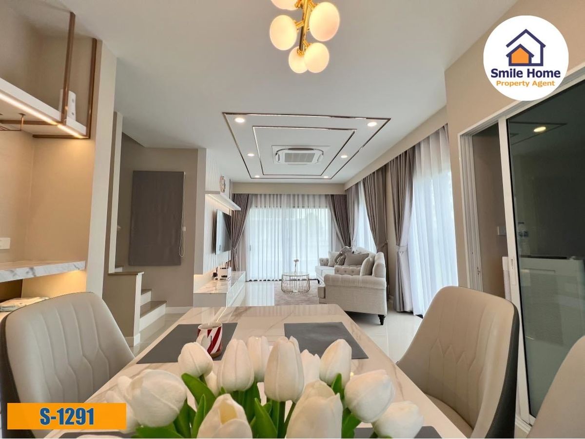 For SaleHouseSamut Prakan,Samrong : House for sale, Britania, Bang Na Suwannaphum, 26, after the decoration is ready to move in.