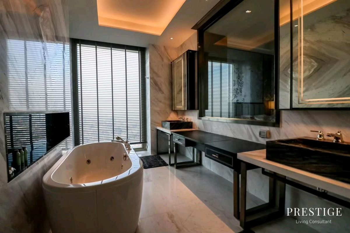 CondoWongwianyai, Charoennakor : 📌For RENT & SELL Rental and Sale | The Residences at Mandarin Orientaln - 6BR (606 SQM) 2,000,000 THB / 454,000,000 THB