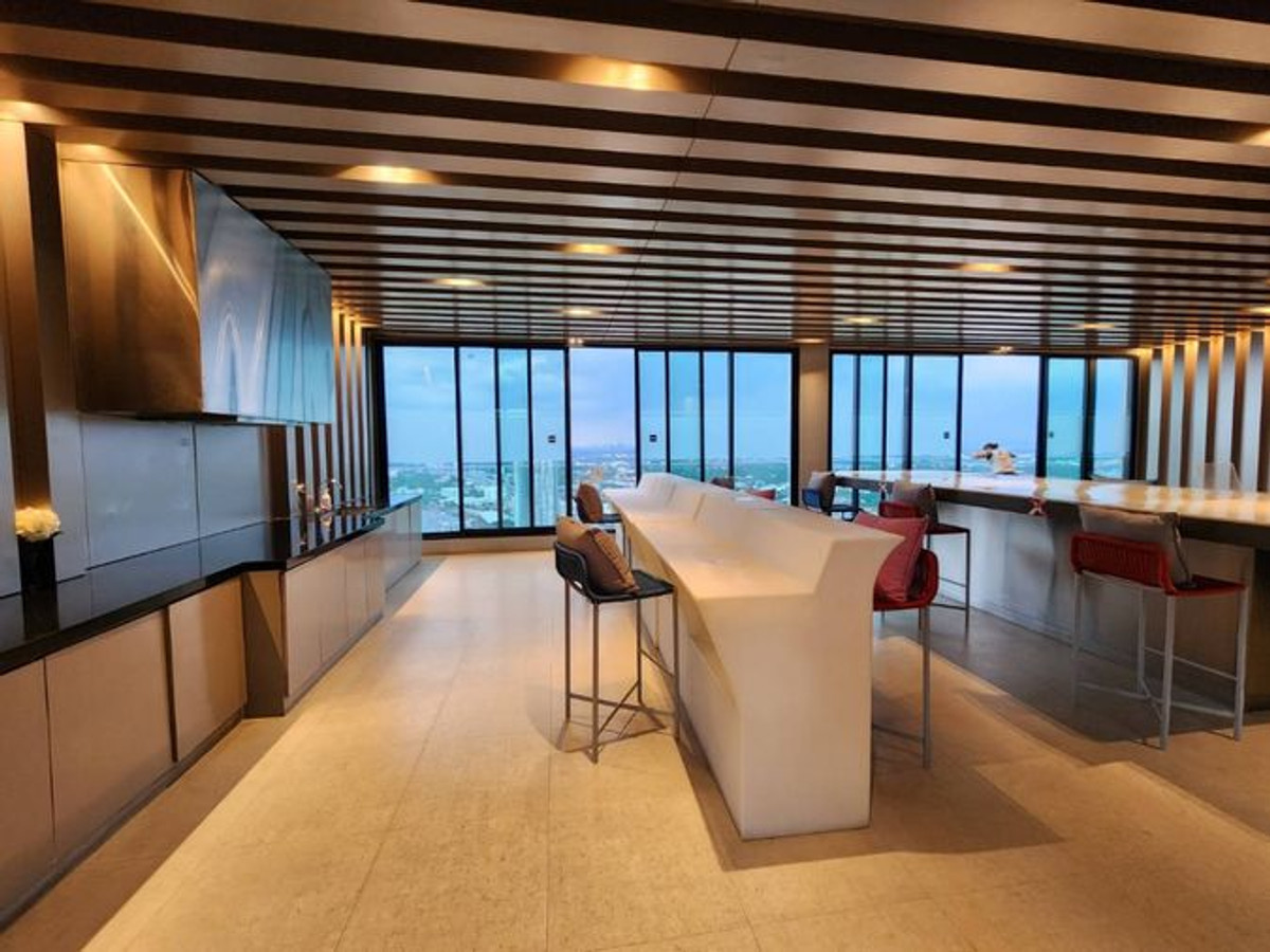 CondoNonthaburi, Bang Yai, Bangbuathong : Status according to the cover image ** The room is available. I update !! ** Corner room !! Phase 1 Air 2 ** Rent/Sale PLUM CONDO CENTRAL STATION.