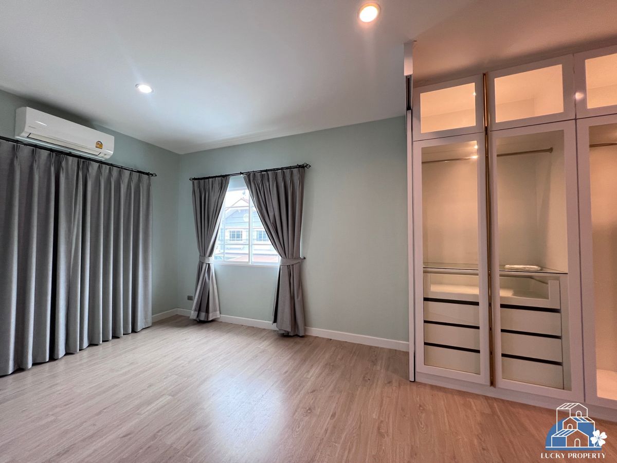 For SaleHouseNawamin, Ramindra : House for sale.