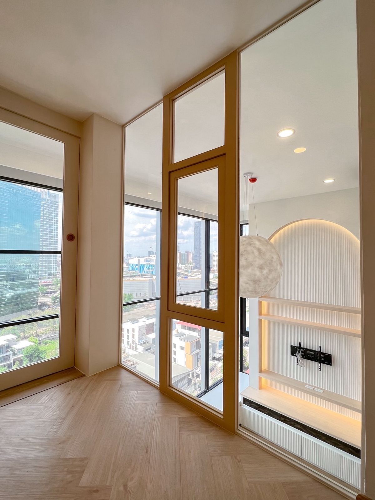 For SaleCondoKasetsart, Ratchayothin : Condo for sale Knightsbridge Space Ratchayothin Price 9,500,000 baht [MKSR250803]