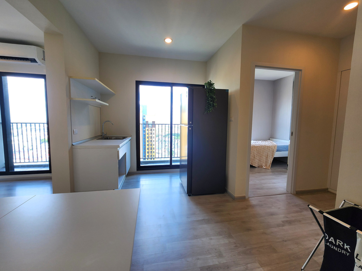 CondoNonthaburi, Bang Yai, Bangbuathong : Status according to the cover image ** The room is available. I update !! ** Corner room !! Phase 1 Air 2 ** Rent/Sale PLUM CONDO CENTRAL STATION.