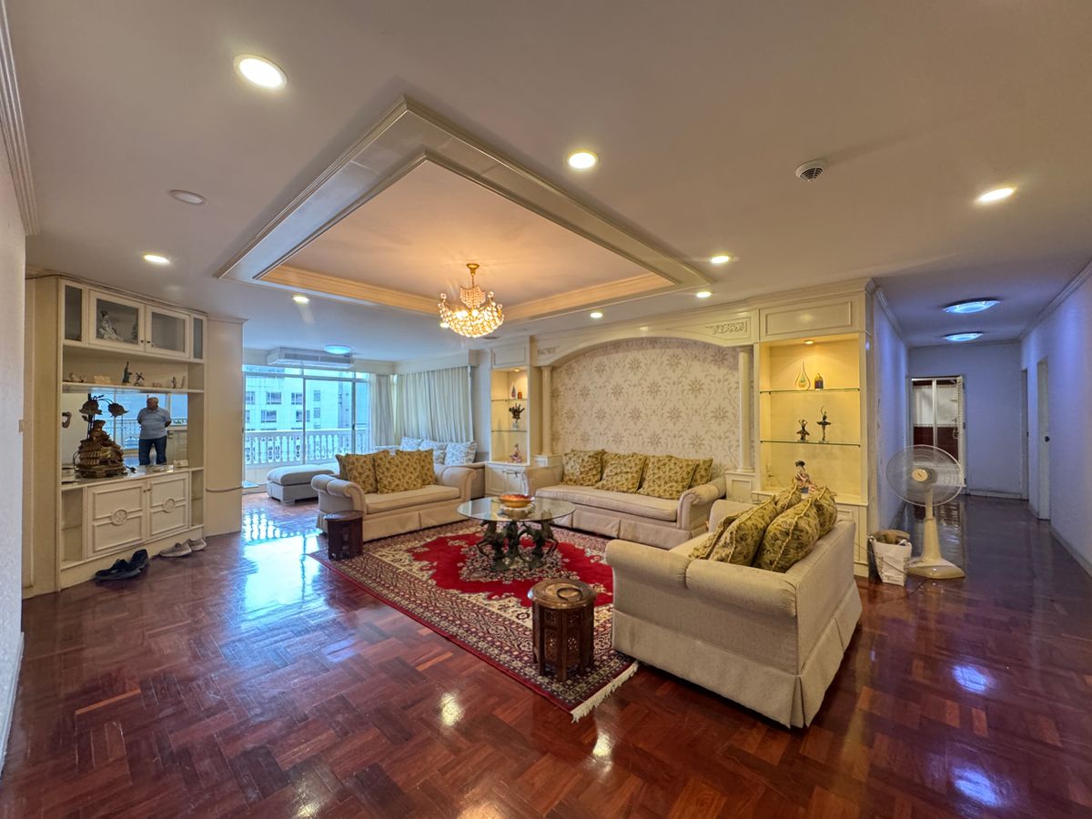 ขายคอนโดสุขุมวิท อโศก ทองหล่อ : 💎 Grand Ville House 2 คอนโดหรู ขนาด 253 ตร.ม. 3 ห้องนอน 3 ห้องน้ำ ตกแต่งครบ พร้อมเฟอร์นิเจอร์ครบครัน เดินทางสะดวกใกล้ BTS อโศก