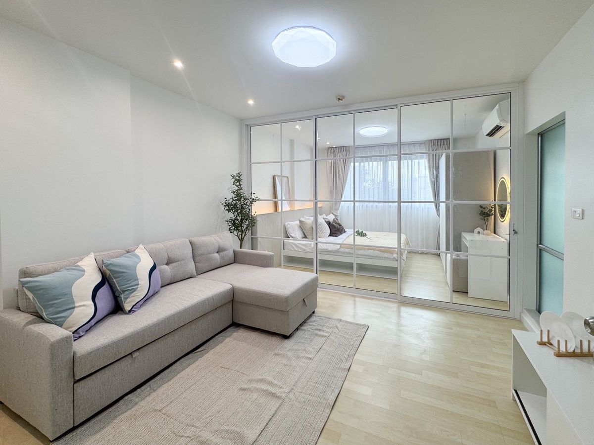 For SaleCondoPinklao, Charansanitwong : sell !! D-Condo Charan-Bang Khun Non  Furniture near MRT Bang Khun Non
