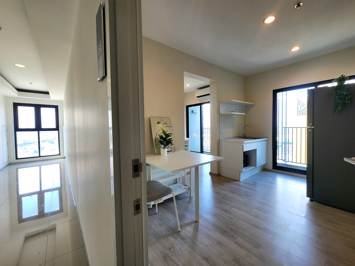 CondoNonthaburi, Bang Yai, Bangbuathong : Status according to the cover image ** The room is available. I update !! ** Corner room !! Phase 1 Air 2 ** Rent/Sale PLUM CONDO CENTRAL STATION.