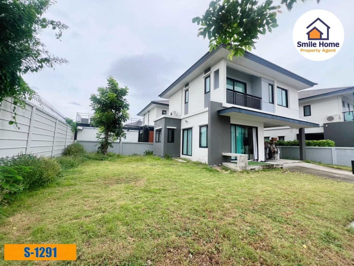 For SaleHouseSamut Prakan,Samrong : House for sale, Britania, Bang Na Suwannaphum, 26, after the decoration is ready to move in.