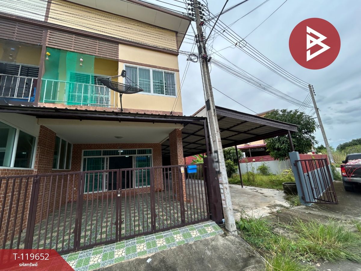 For SaleTownhomePattaya, Bangsaen, Chonburi : 2 -storey townhouse for sale behind the corner of S. Thaweesup Phanat Nikhom Chon Buri