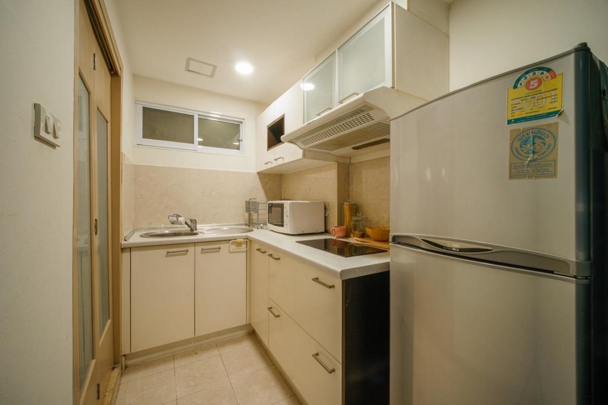 For RentCondoSukhumvit, Asoke, Thonglor : Lumpini Suit Sukhumvit 41 33 sqm.5th fl. Fully furnished Ready to move in
