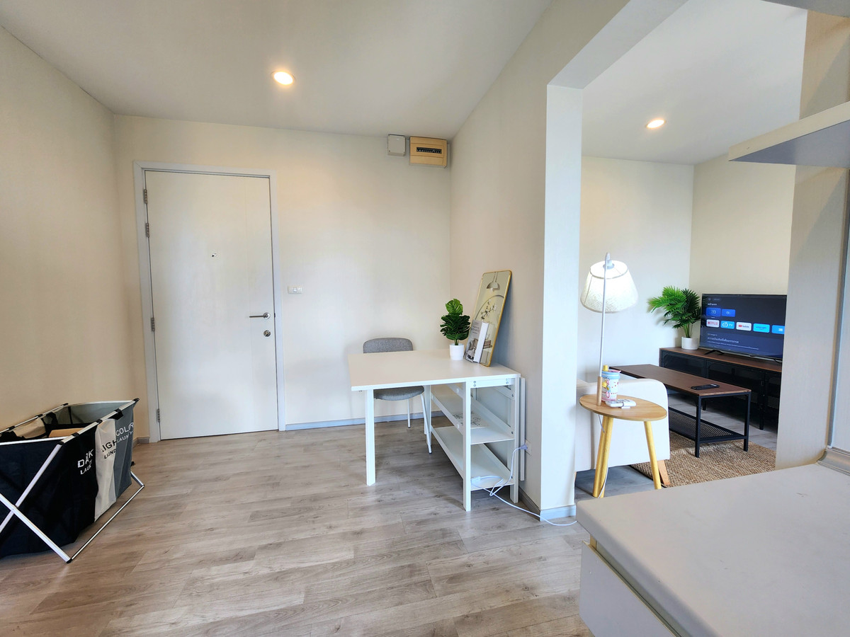 CondoNonthaburi, Bang Yai, Bangbuathong : Status according to the cover image ** The room is available. I update !! ** Corner room !! Phase 1 Air 2 ** Rent/Sale PLUM CONDO CENTRAL STATION.