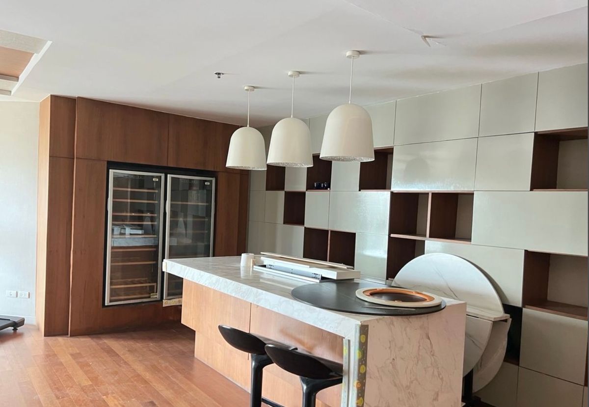 For SaleCondoRama9, Petchburi, RCA : Sell ​​Bel Grand Rama 9, beautiful, luxurious, close to Central Plaza, Rama 9. Interested in Atline.@841QLNR