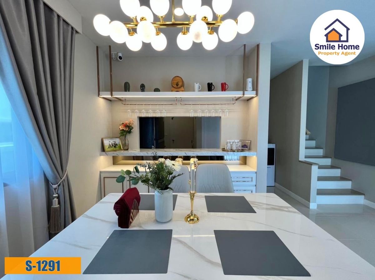 For SaleHouseSamut Prakan,Samrong : House for sale, Britania, Bang Na Suwannaphum, 26, after the decoration is ready to move in.