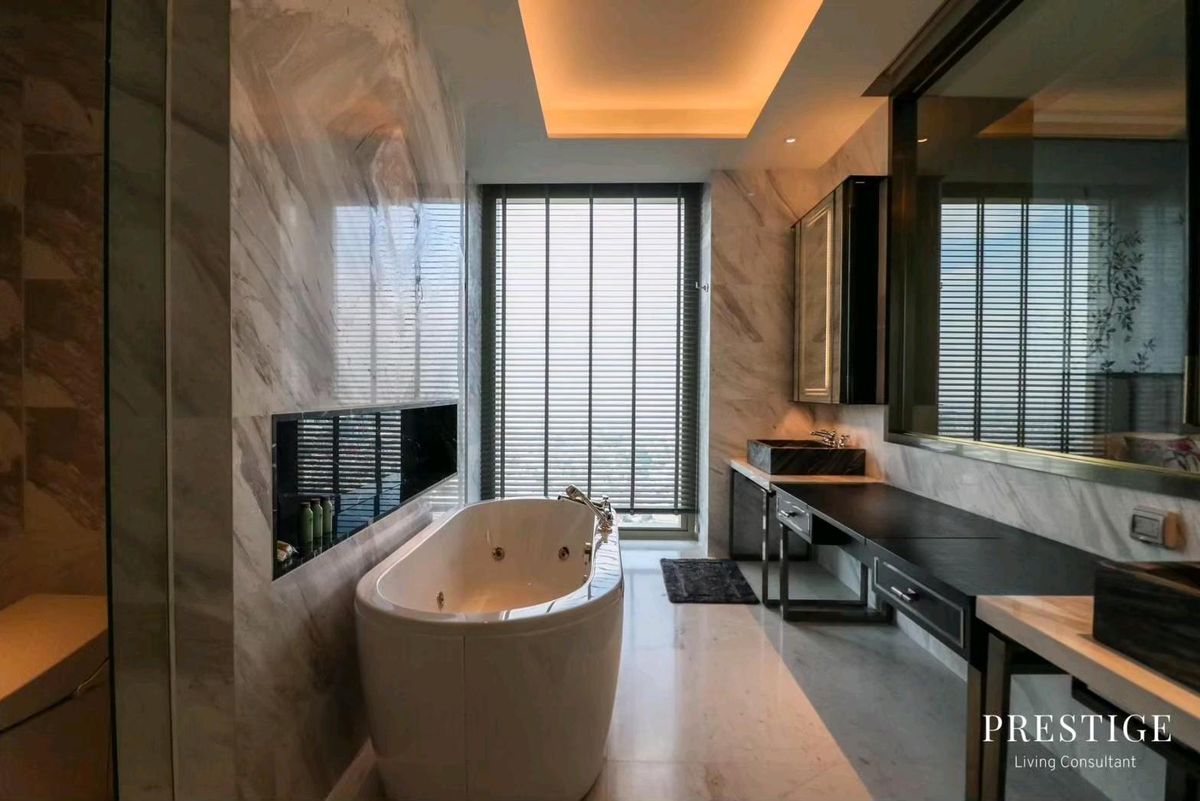 CondoWongwianyai, Charoennakor : 📌For RENT & SELL Rental and Sale | The Residences at Mandarin Orientaln - 6BR (606 SQM) 2,000,000 THB / 454,000,000 THB