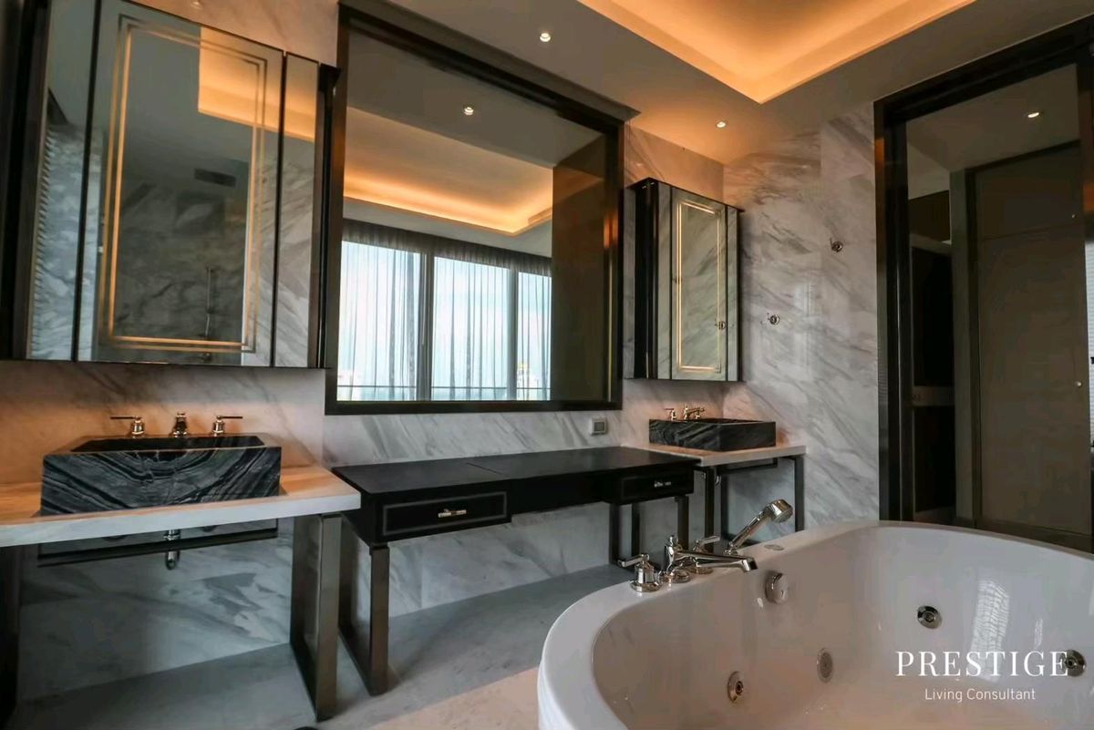 CondoWongwianyai, Charoennakor : 📌For RENT & SELL Rental and Sale | The Residences at Mandarin Orientaln - 6BR (606 SQM) 2,000,000 THB / 454,000,000 THB