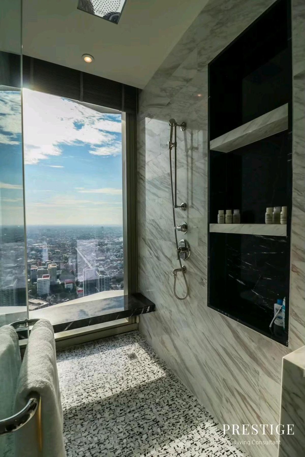 CondoWongwianyai, Charoennakor : 📌For RENT & SELL Rental and Sale | The Residences at Mandarin Orientaln - 6BR (606 SQM) 2,000,000 THB / 454,000,000 THB