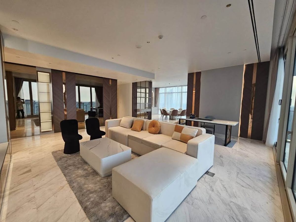 ให้เช่าคอนโดสาทร นราธิวาส : 🌿 Four Seasons 🌿 ห้องแต่งสวย เฟอร์ครบ 🛏 4 ห้องนอน 5 ห้องน้ำ 392 ตร.ม ใกล้ Charoen Krung