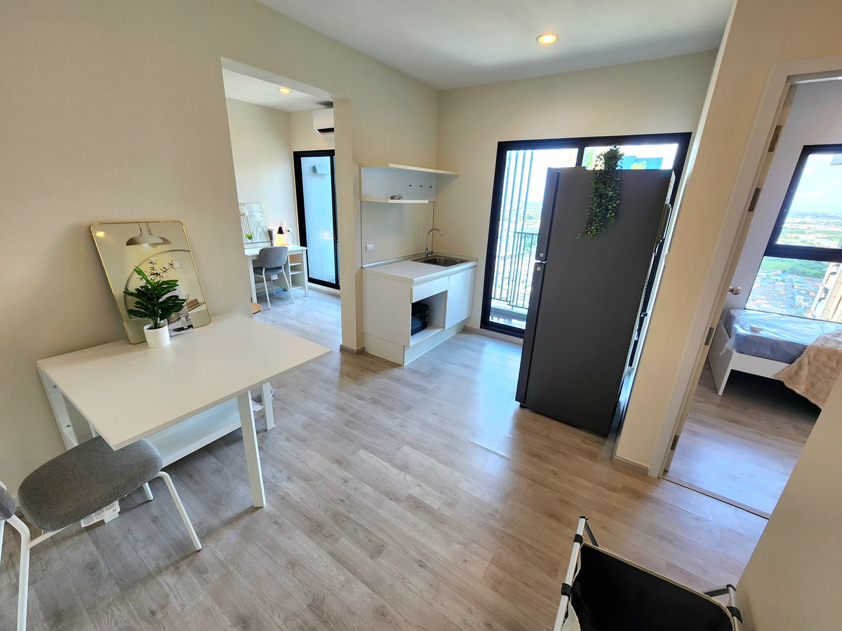 CondoNonthaburi, Bang Yai, Bangbuathong : Status according to the cover image ** The room is available. I update !! ** Corner room !! Phase 1 Air 2 ** Rent/Sale PLUM CONDO CENTRAL STATION.