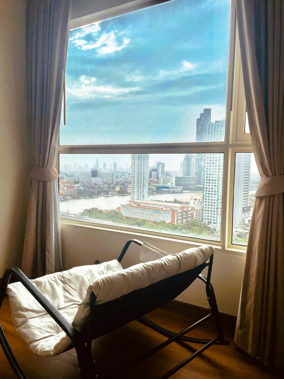 For SaleCondoWongwianyai, Charoennakor : he Lighthouse Condo beautiful river/city views, for sale 4.55mb (nego). Agent welcome (special 4% agent comm included). One bedder 48sqm, 22nd floor. New (2025) furnitures, appliances and renovation. Walk to BTS Krung Thonburi or Charoenakorn/ IconSiam
