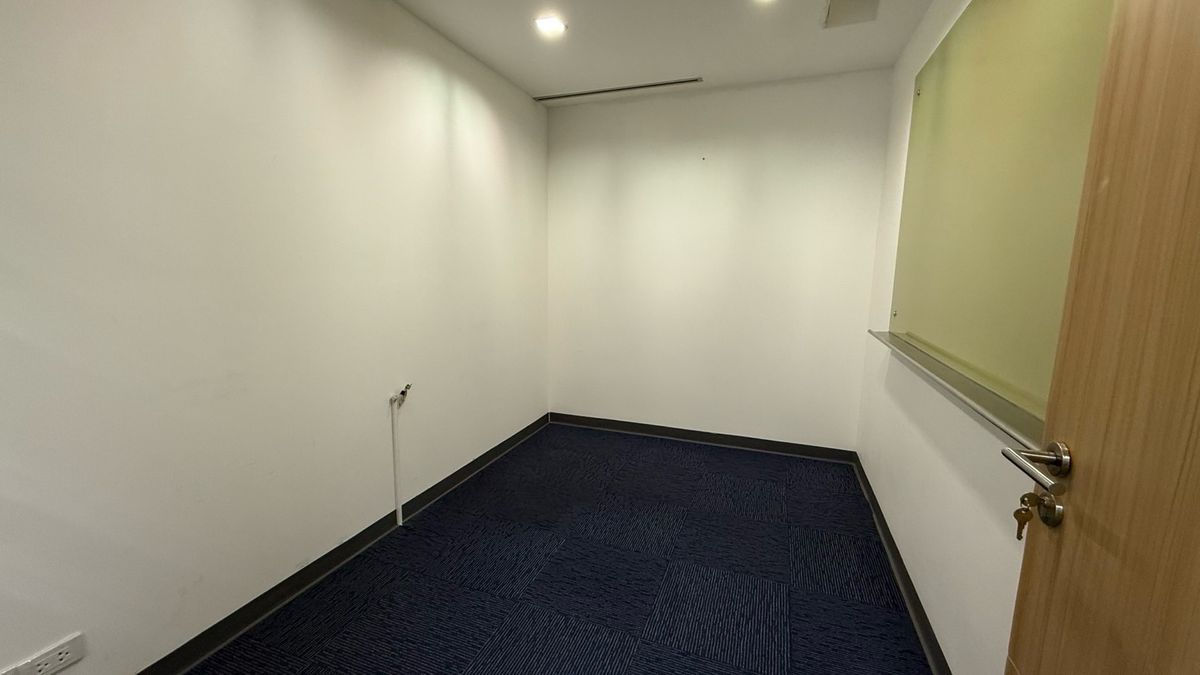 For RentOfficeSukhumvit, Asoke, Thonglor : Office Space for Rent – Asoke–Nana Area (Near BTS/MRT)